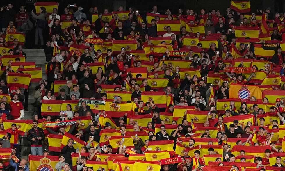 الاتحاد الإسباني يدين هتافات جماهيره خلال ودية مصر.. وتطبيق بروتوكول العنصرية