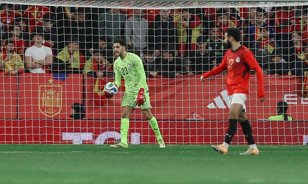 الأعلى تقييما في المباراة.. أرقام مصطفى شوبير أمام إسبانيا