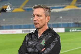 سانتوس يكافئ لاعبي الجيش الملكي رغم التعادل أمام الكوكب