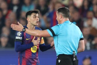 لمسة يد بوبيل..ماذا يقول قانون كرة القدم عن ركلة الجزاء التي لم تحتسب لبرشلونة؟
