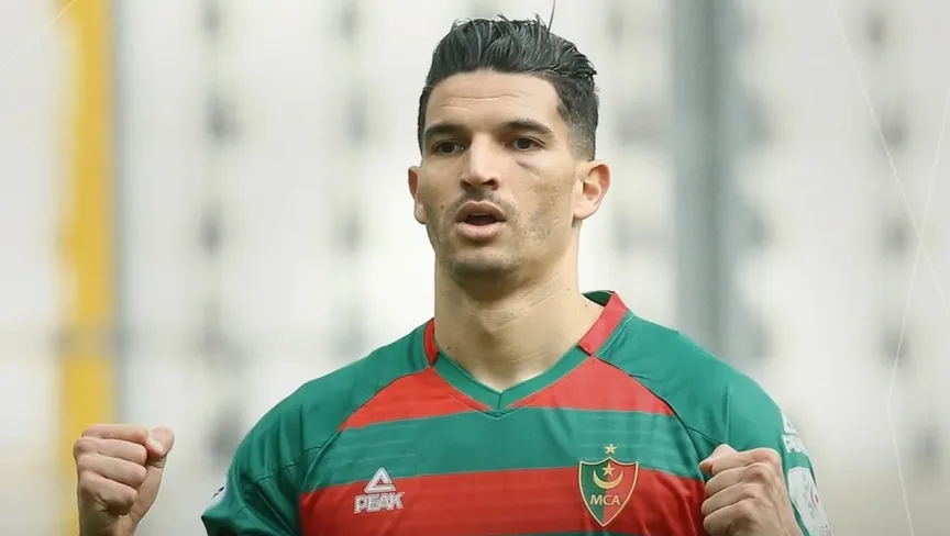 المولودية تحسم ديربي العاصمة وتواصل صدارة الدوري الجزائري