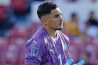 العروض تنهال على حارس المنتخب المغربي للشباب