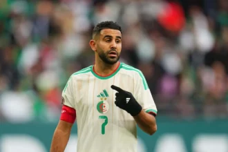 لاعب مغمور يعادل رقم محرز ورونالدو في الدوري السعودي